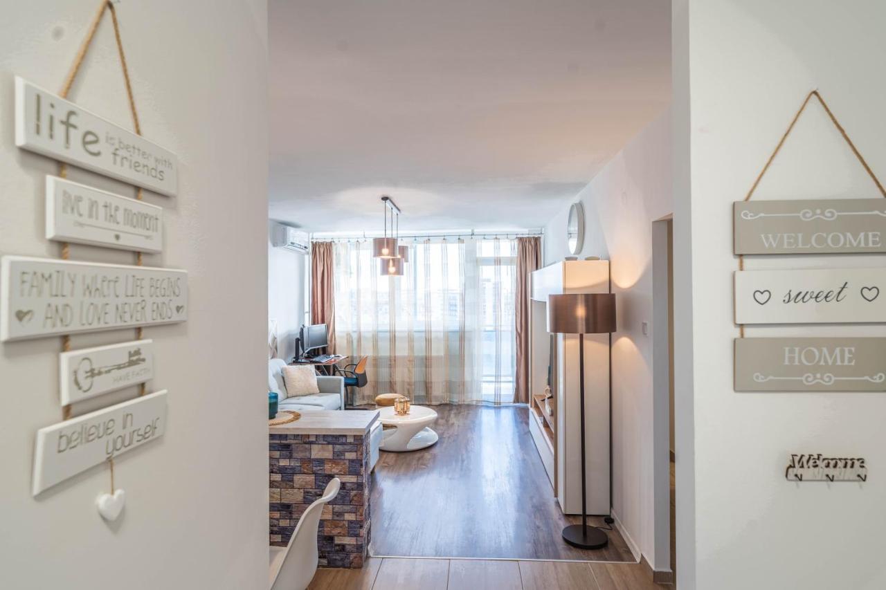 Pastelle Apartment With Own Parking Place Budapest Esterno foto