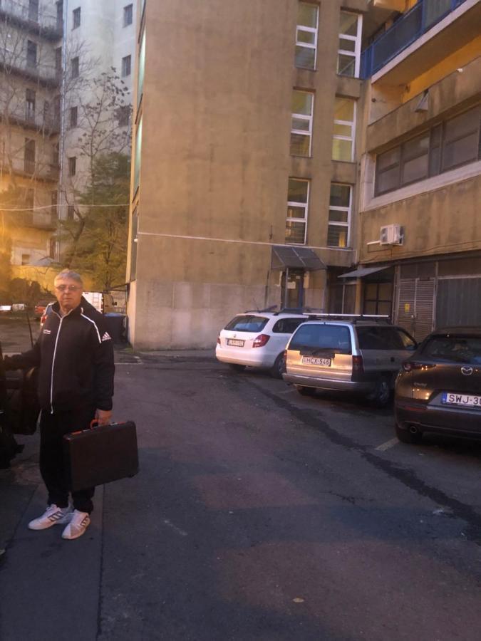 Pastelle Apartment With Own Parking Place Budapest Esterno foto